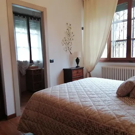 Paradiso Hotel *